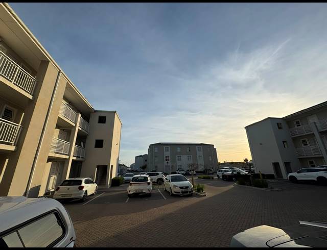 2 BEDROOM APARTMENT FOR SALE IN HEATHER PARK